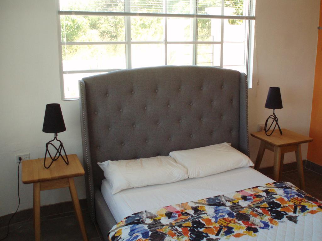 Big Red'S Hotel Bull Savanna Bagian luar foto